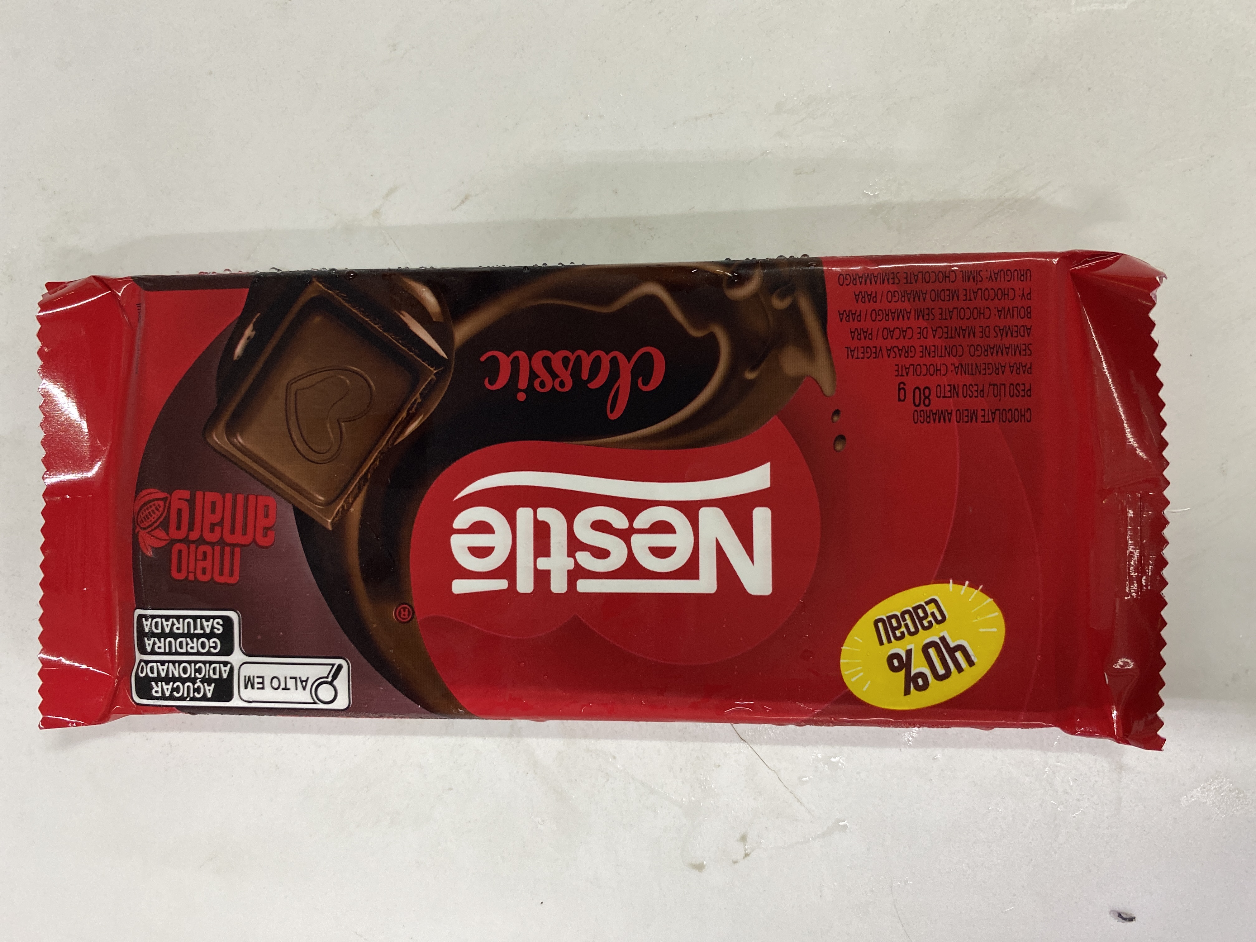Barra chocolate Nestlé meio amargo
